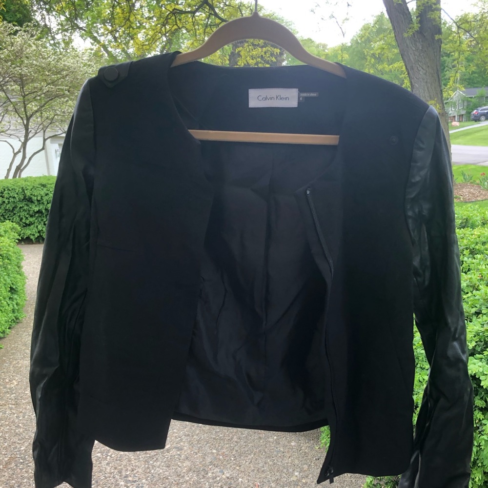 Calvin Klein Black Blazer w Leather Sleeves